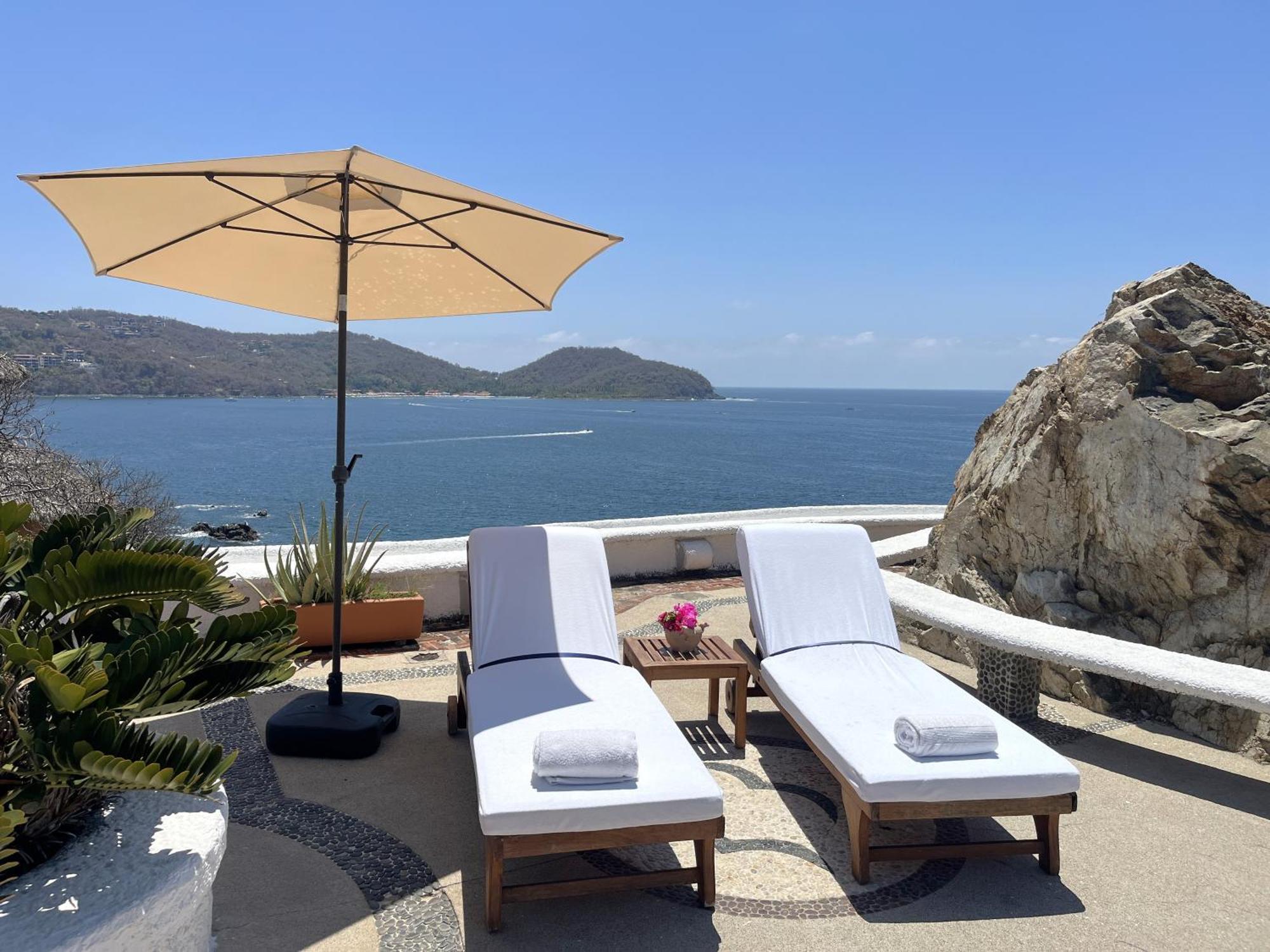 Villa De La Roca Zihuatanejo Dış mekan fotoğraf