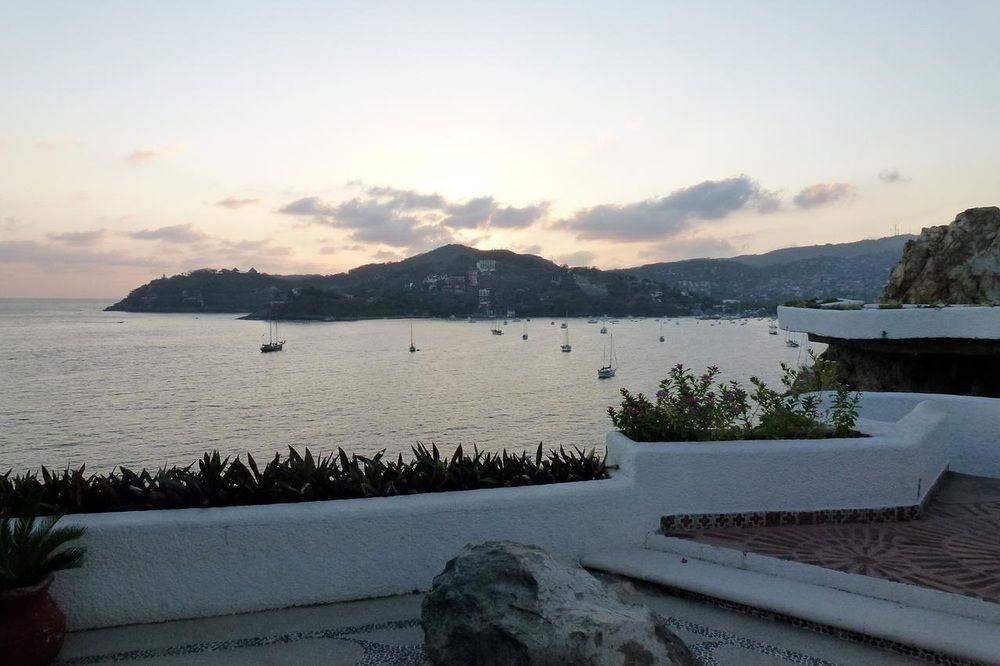 Villa De La Roca Zihuatanejo Dış mekan fotoğraf